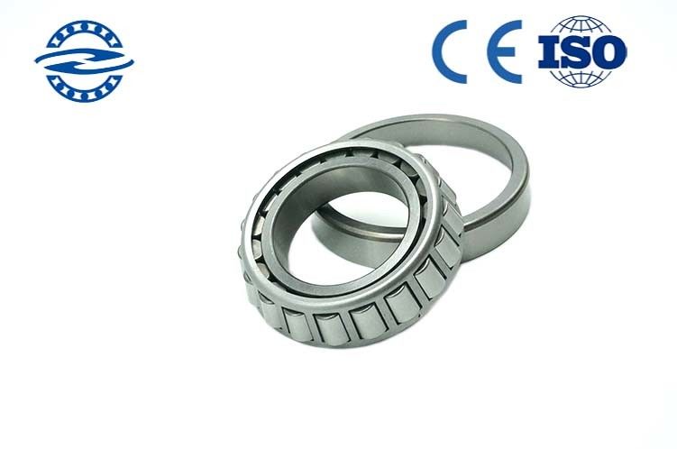 نقره ای رنگ 30204 غلتک مخروطی برای ماشین و ماشین آلات کشاورزی 20 * 47 * 14 میلی متر
